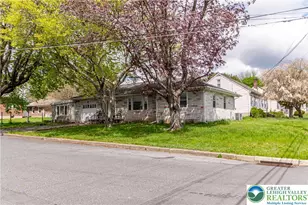 243 E Prospect St, Nazareth Boro, PA 18064 - Photo 2