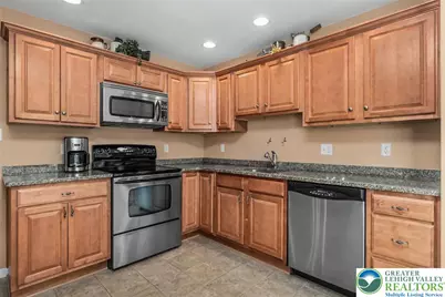 2132 Lexington Avenue, Bethlehem City, PA 18017 - Photo 16