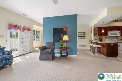 2504 Rolling Green Drive, Lower Macungie Township, PA 18062 - Photo 6