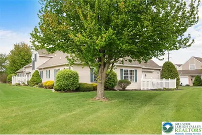 2504 Rolling Green Drive, Lower Macungie Township, PA 18062 - Photo 2