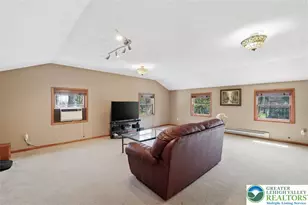 338 Fernwood Dr, Stroud Twp, PA 18301 - Photo 8