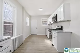 726 St John St, Allentown City, PA 18103 - Photo 6