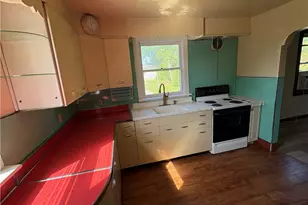 2122 2nd Ave, Whitehall Township, PA 18052 - Photo 8