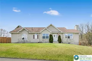 301 Brown St, Port Carbon, PA 17965 - Photo 2