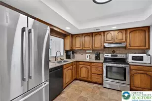 1105 Bryant St, South Whitehall Township, PA 18104 - Photo 10