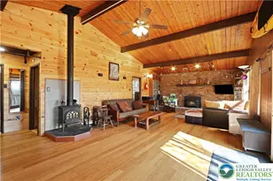 214 Mockingbird Ct, Lehman Twp, PA 18324 - Photo 4