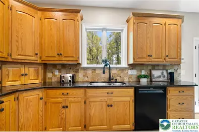 5925 Robin Lane, Upper Saucon Township, PA 18036 - Photo 12