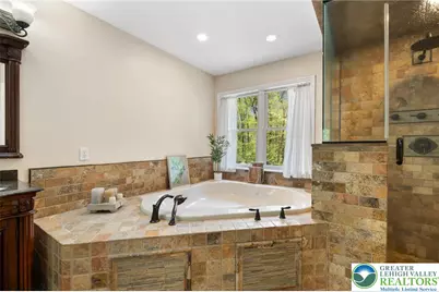 5925 Robin Lane, Upper Saucon Township, PA 18036 - Photo 26