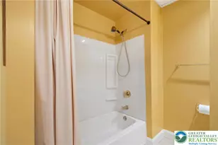 5925 Robin Ln, Upper Saucon Township, PA 18036 - Photo 46