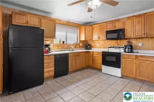 805 S 10th St, Allentown City, PA 18103 - Photo 4