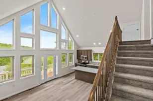 9 Seneca Rd, Penn Forrest, PA 18210 - Photo 2