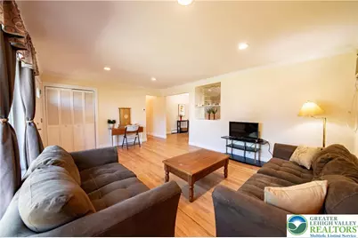 4882 Pine Grove Circle, Lower Macungie Township, PA 18106 - Photo 6