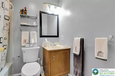 5626 Grace Avenue, Hanover Twp, PA 18017 - Photo 24
