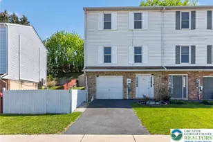 2212 4th St, Wilson Boro, PA 18042 - Photo 2