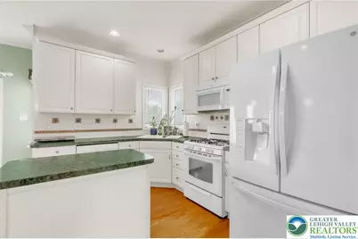 1785 Clarendon Drive, Forks Twp, PA 18040 - Photo 18