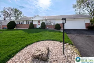 1424 Oak Dr, Lower Macungie Township, PA 18062 - Photo 2