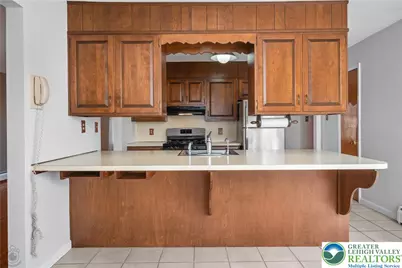 1424 Oak Drive, Lower Macungie Township, PA 18062 - Photo 14