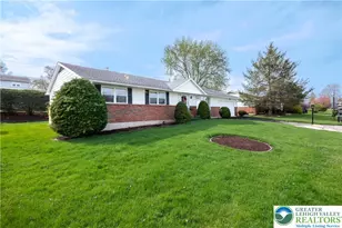 1424 Oak Dr, Lower Macungie Township, PA 18062 - Photo 6