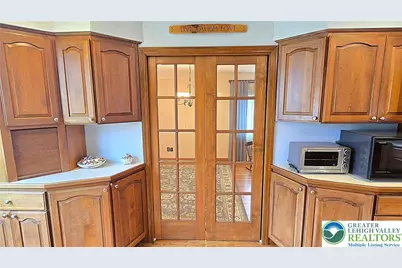 1812 Elmhurst Drive, Whitehall Township, PA 18052 - Photo 10