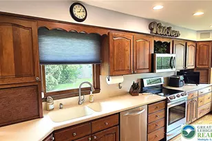 1812 Elmhurst Dr, Whitehall Township, PA 18052 - Photo 14