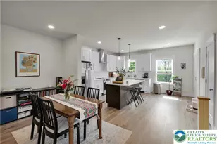 221 Craig Ave, Bethlehem City, PA 18018 - Photo 10