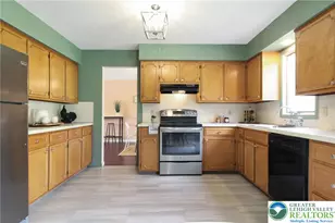 2507 Swanson St, Palmer Twp, PA 18045 - Photo 6