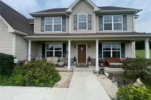 707 Gilbert Rd, Chestnuthill Twp, PA 18331 - Photo 2
