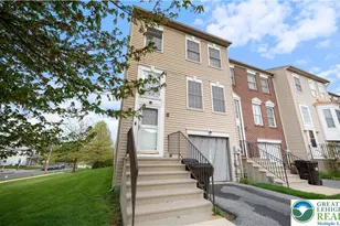 98 N Oak St, Freemansburg Boro, PA 18017 - Photo 2