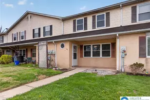 110 Laurel Ct, Richlandtown, PA 18951 - Photo 2
