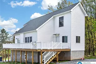 2 Elm St, Mount Pocono Boro, PA 18344 - Photo 2