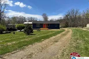 1067 S Broadview Dr, Jim Thorpe Boro, PA 18229 - Photo 4