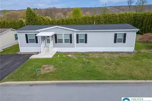 4180 Heritage Ln, Lehigh Township, PA 18088 - Photo 6