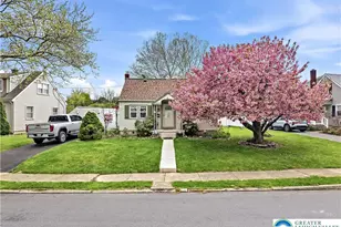 115 N Liberty St, Nazareth Boro, PA 18064 - Photo 2
