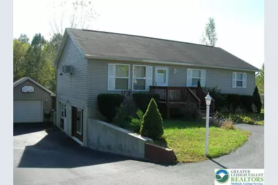 125 Morningside Drive, Upper Mt Bethel Twp, PA 18343 - Photo 4
