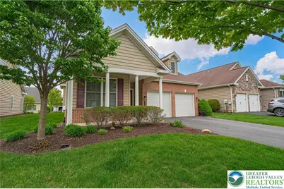 6706 Federal Drive, Hanover Twp, PA 18017 - Photo 2