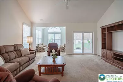 6706 Federal Drive, Hanover Twp, PA 18017 - Photo 14