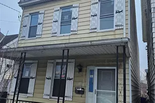 912 Spring Garden St, Easton, PA 18042 - Photo 1