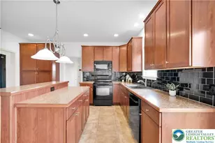 2575 Huckleberry Rd, Allentown City, PA 18104 - Photo 14
