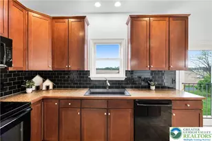 2575 Huckleberry Rd, Allentown City, PA 18104 - Photo 16