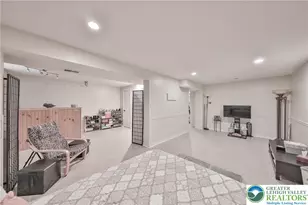 2575 Gillian Ln, Easton, PA 18040 - Photo 32