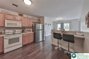 2575 Gillian Ln, Easton, PA 18040 - Photo 6