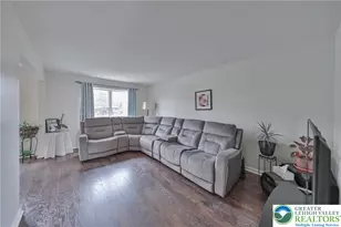 2575 Gillian Ln, Easton, PA 18040 - Photo 10