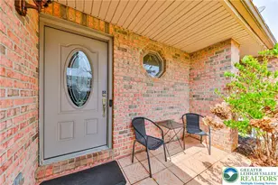 2575 Gillian Ln, Easton, PA 18040 - Photo 4