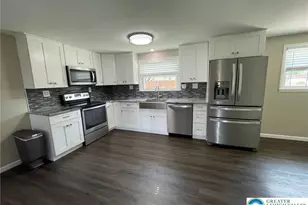 4860 Hemlock St, Allentown City, PA 18106 - Photo 4