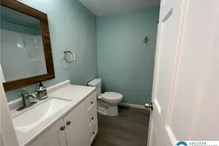 4860 Hemlock St, Allentown City, PA 18106 - Photo 8
