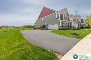 4746 Dealtrey Dr, Bethlehem Township, PA 18045 - Photo 28