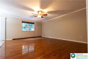 127 Highlands Cir, Easton, PA 18042 - Photo 8