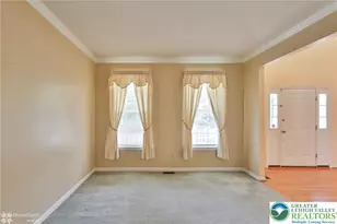 13 Windrift Ct, Easton, PA 18045 - Photo 8