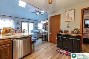 945 Country Pl Dr, Coolbaugh Twp, PA 18466 - Photo 12