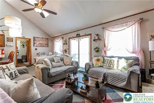 945 Country Pl Dr, Coolbaugh Twp, PA 18466 - Photo 8